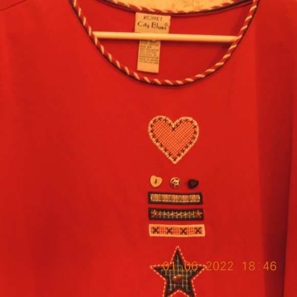 top red fill's like a thick soft sweater cotton and polyester made by koret City - Picture 3 of 5